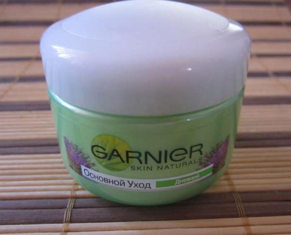 Дневной крем Garnier Skin Naturals Основной уход для нормальной и смешанной кожи